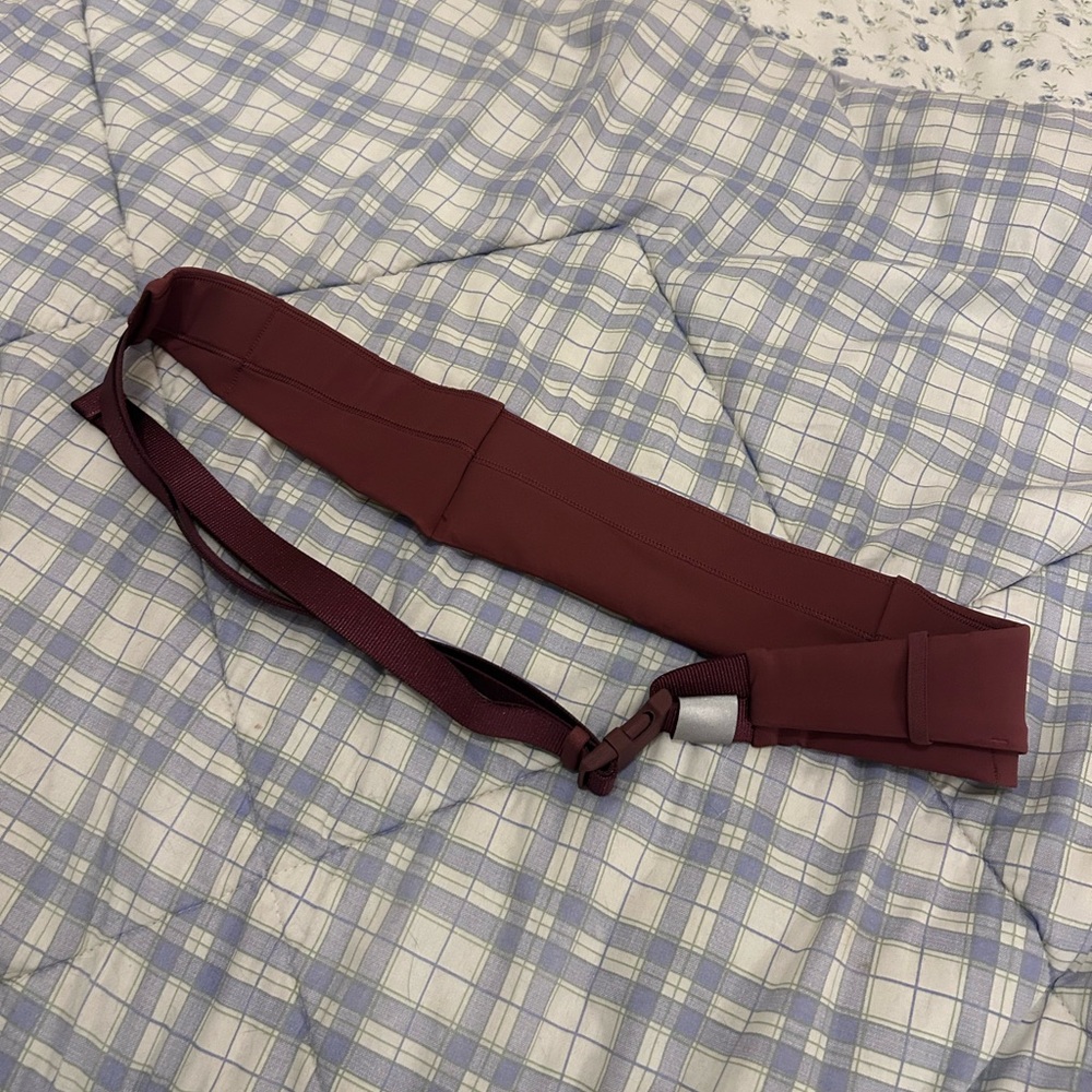 Lululemon Fast and Free Running Belt L/XL - Picture 4 of 4